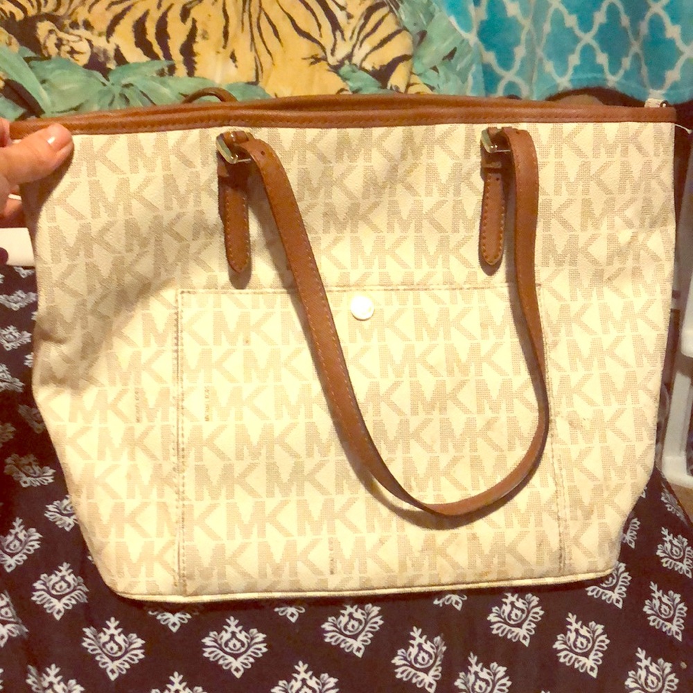 Michael kors purse